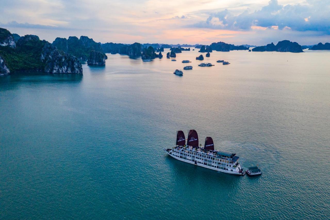 Hotel Victory Star Cruise Hạ Long Exterior foto