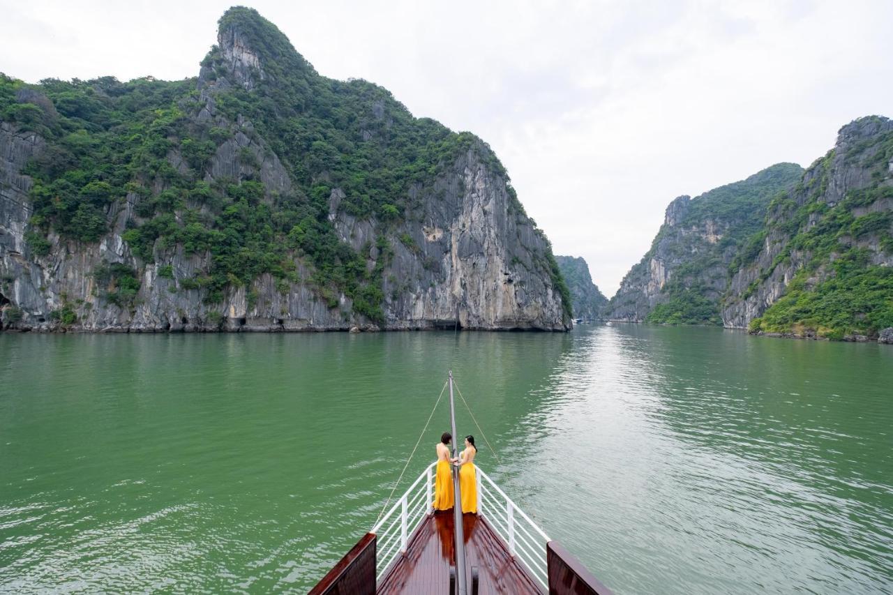 Hotel Victory Star Cruise Hạ Long Exterior foto