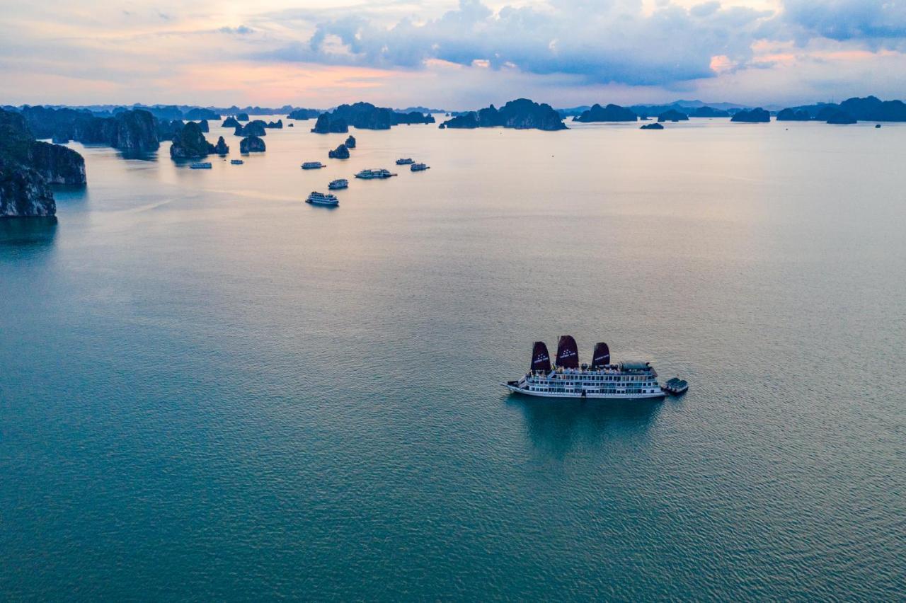 Hotel Victory Star Cruise Hạ Long Exterior foto