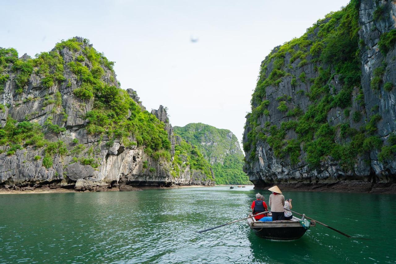 Hotel Victory Star Cruise Hạ Long Exterior foto