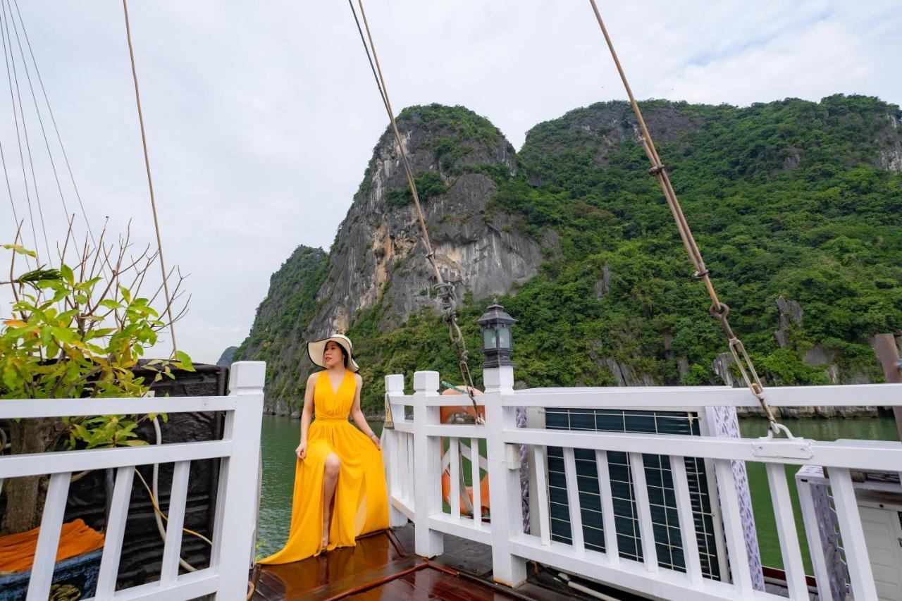 Hotel Victory Star Cruise Hạ Long Exterior foto